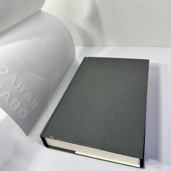 A Promised Land by Barack Obama First Edition Hardcover Memoir Book Crown 2020 - Picture 6 of 8
